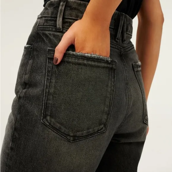 NWT Good American - Black Good Mom Jeans