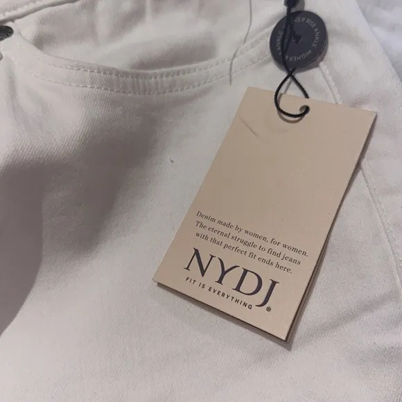 NWT NYDJ Marilyn Straight Ankle Jeans RELEASE HEM IN OPTIC WHITE
