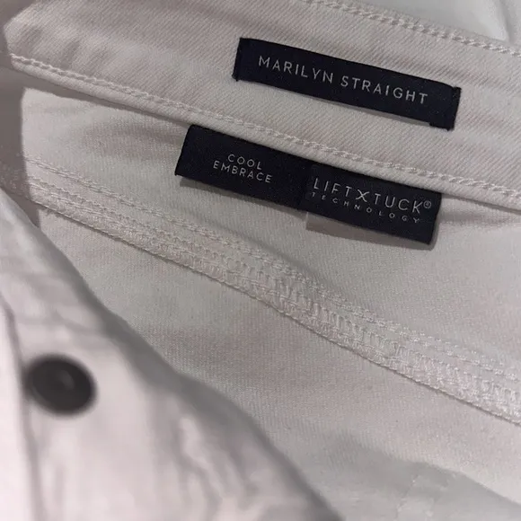 NWT NYDJ Marilyn Straight Ankle Jeans RELEASE HEM IN OPTIC WHITE