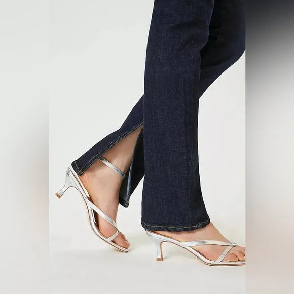 Pilcro Anthropologie The Split Straight Jeans Split Ankle Hem Medium Wash Trendy