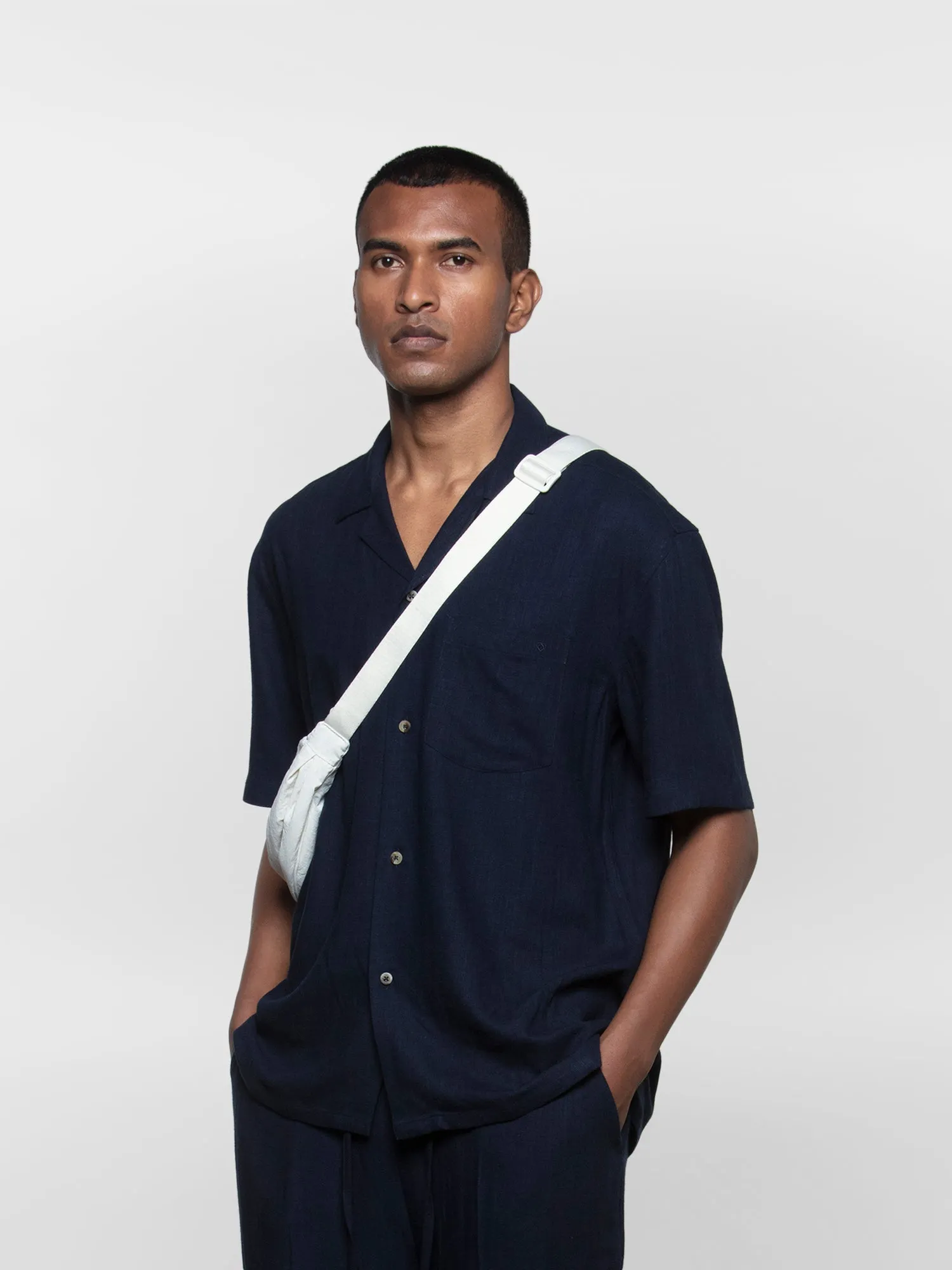 Short-sleeve linen shirt