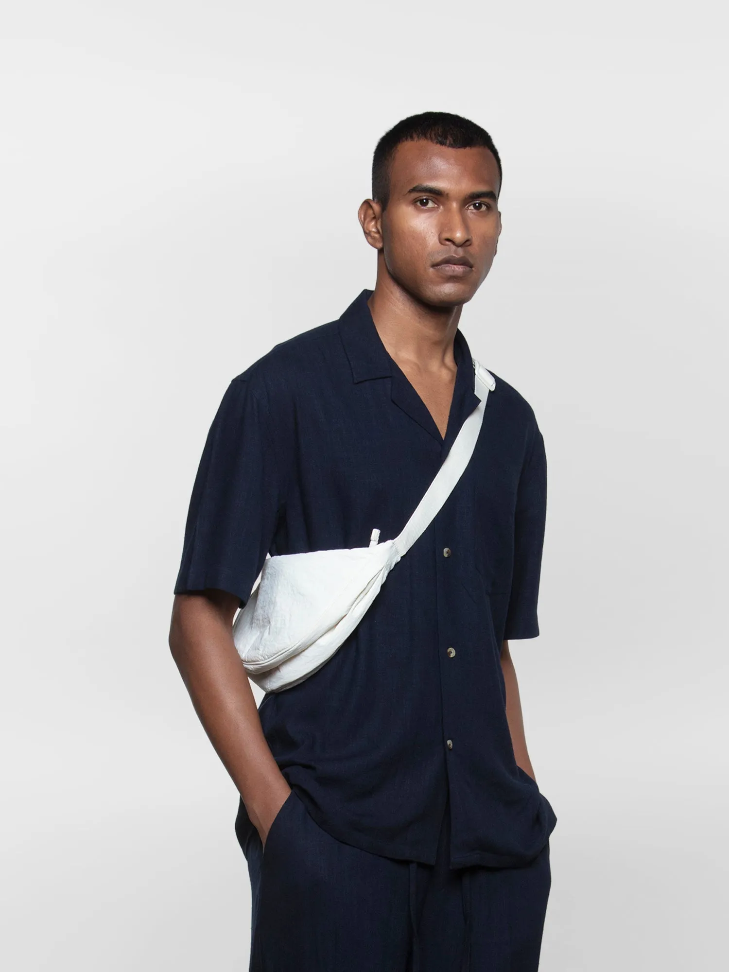Short-sleeve linen shirt