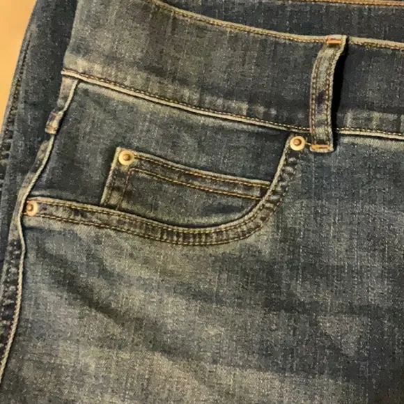 SPANXshape EveryWear Straight Leg Jeans, Vintage Indigo size medium
