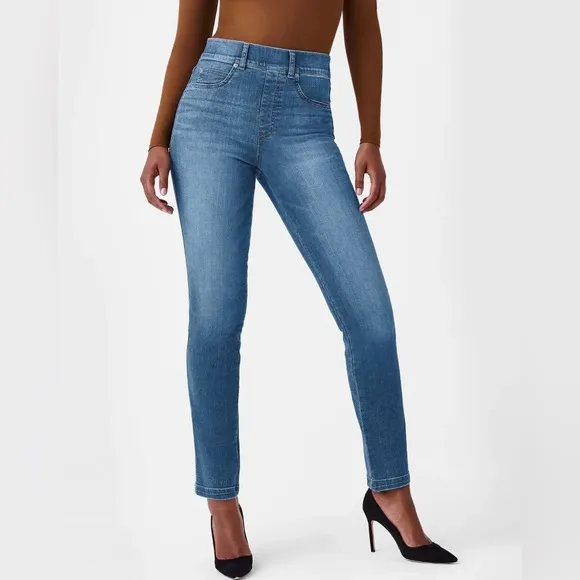 SPANXshape EveryWear Straight Leg Jeans, Vintage Indigo size medium