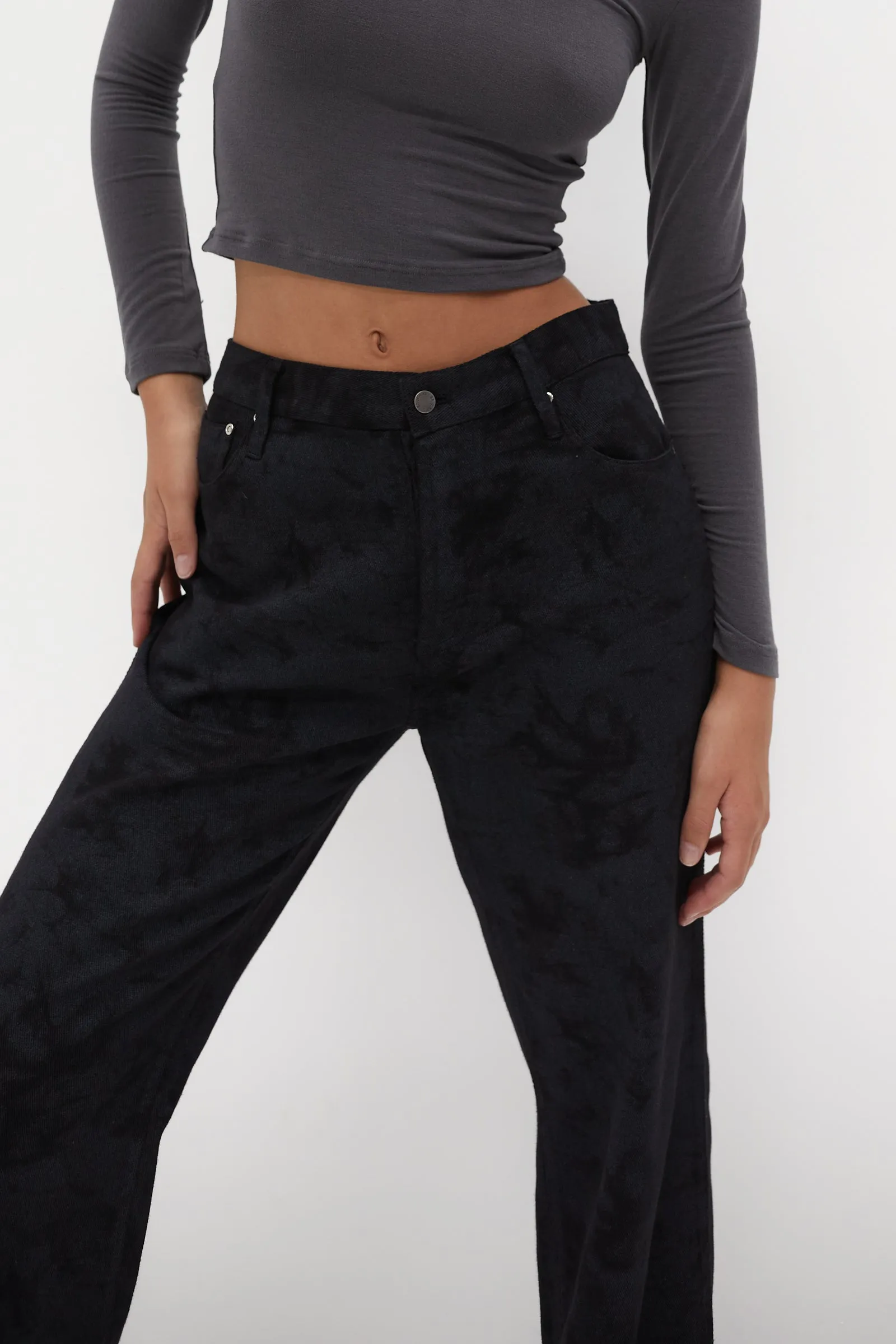 Straight Leg Jeans - Blue Black