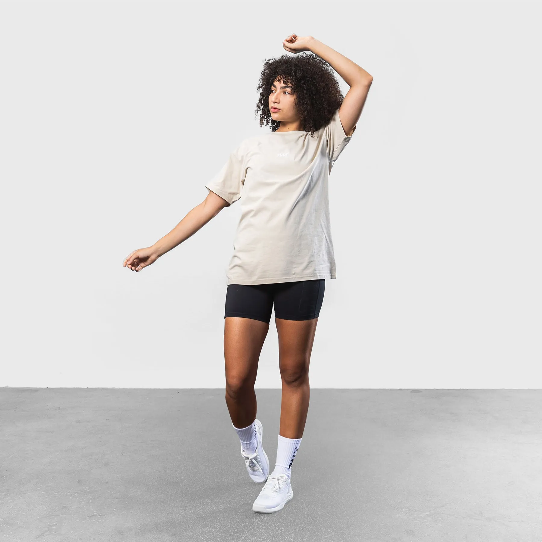 TWL - OVERSIZED T-SHIRT - LINEN/WHITE