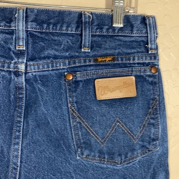 Vintage Wrangler Cut-Off Jean Shorts