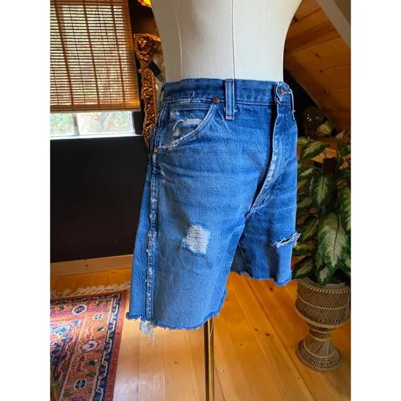 Vintage Wrangler Cut-Off Jean Shorts