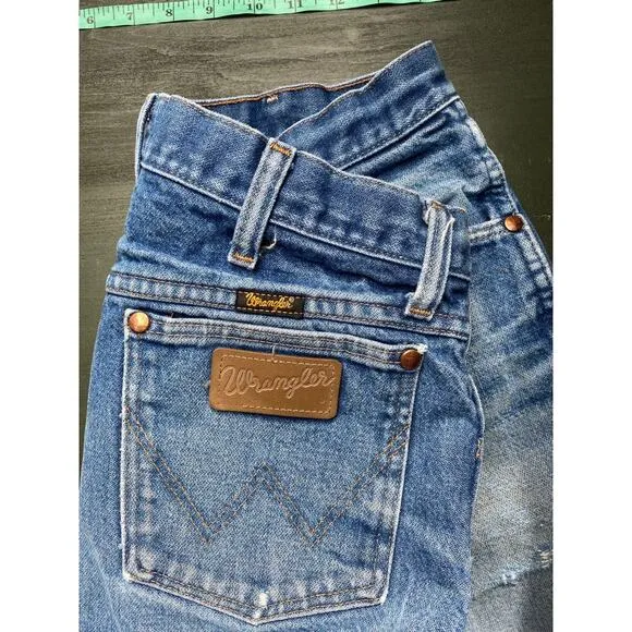Vintage Wrangler Cut-Off Jean Shorts
