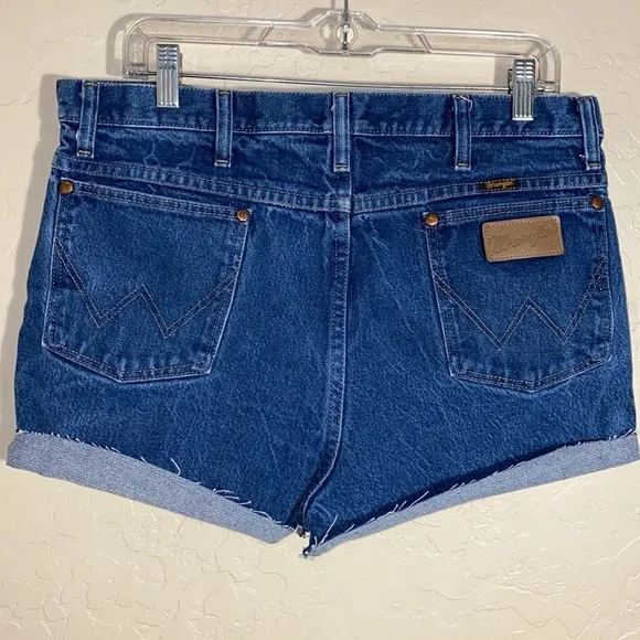 Vintage Wrangler Cut-Off Jean Shorts
